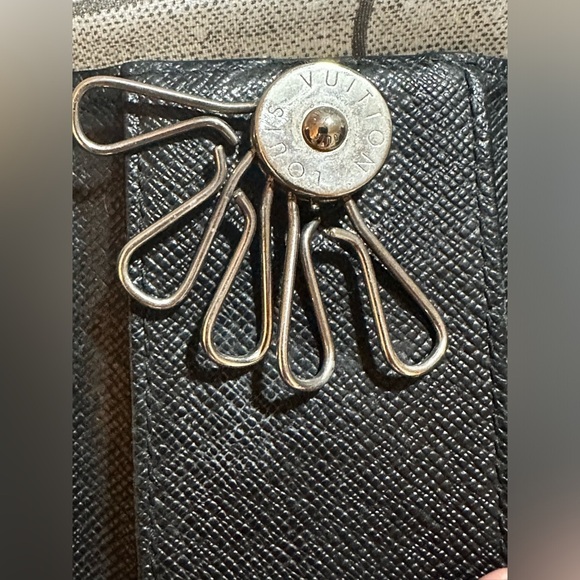 RARE Louis Vuitton Monogram Key Holder Wallet with Black Leather Trim - Picture 10 of 11